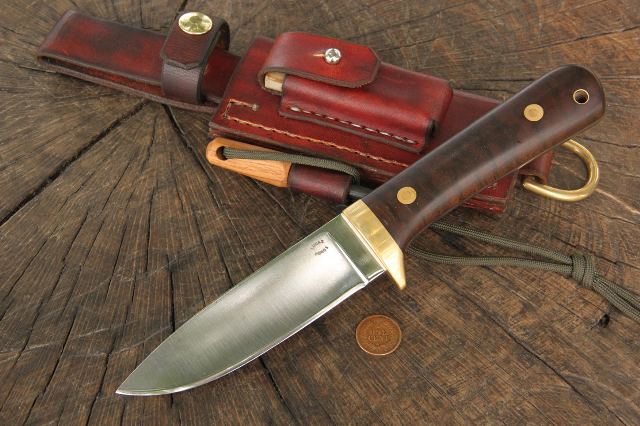 hunting knife with sheath